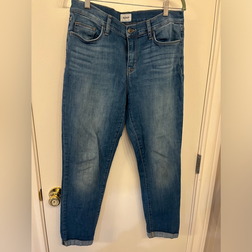 Hudson size 28 Natalie mid rise boyfriend jeans